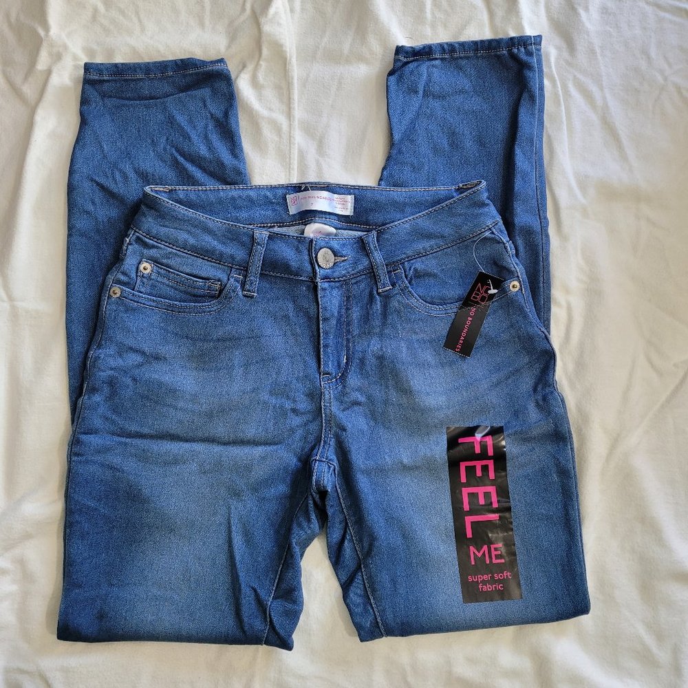 No Boundaries size 7 jeans